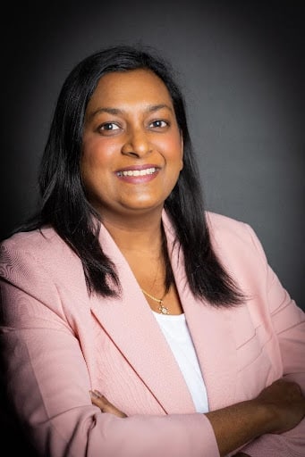  Sharon Diana Saldanha 